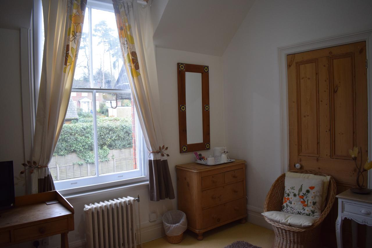 Heatherbank B&B Sandhurst  Bagian luar foto